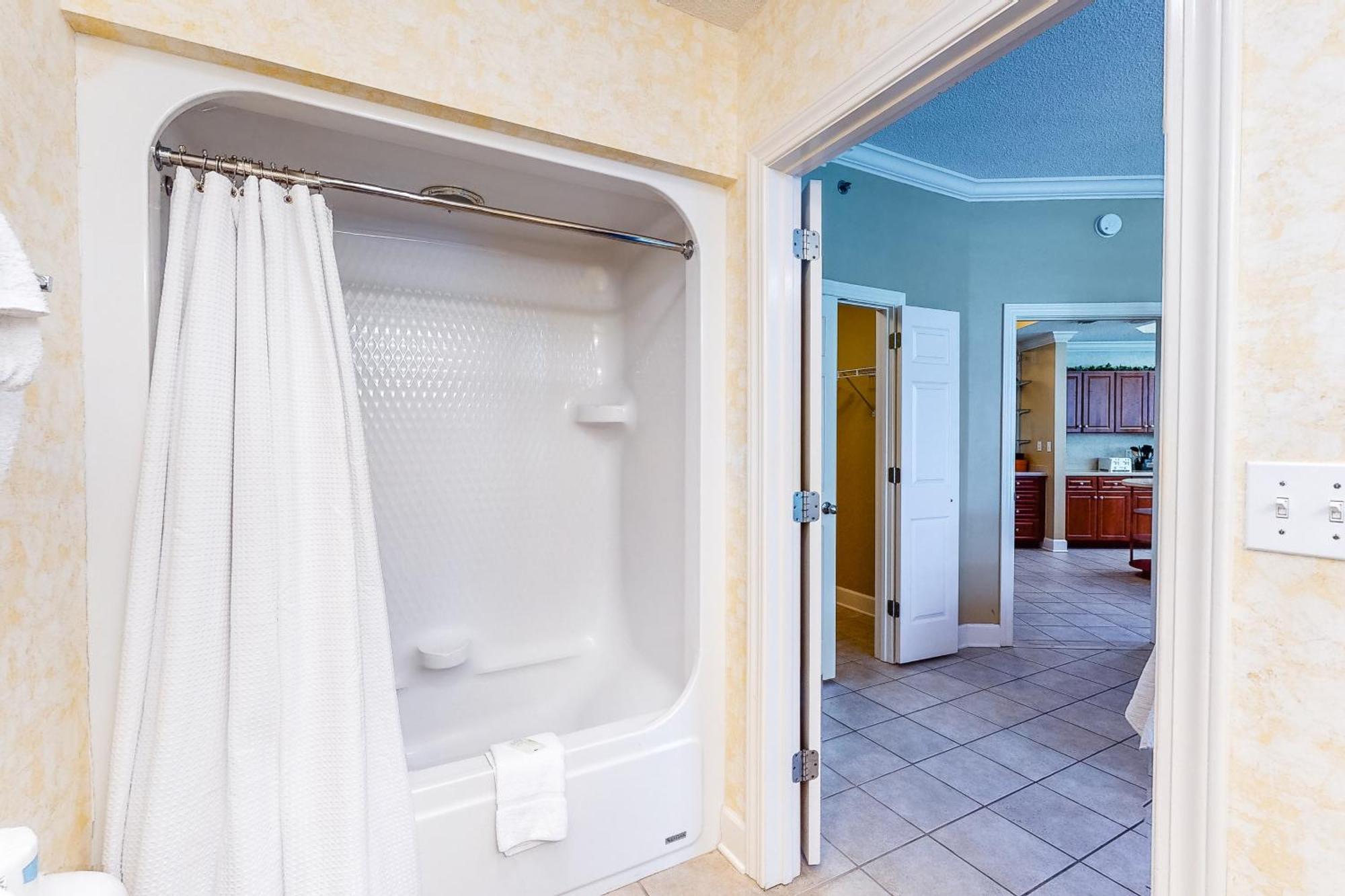 Phoenix On The Bay II Orange Beach Room photo